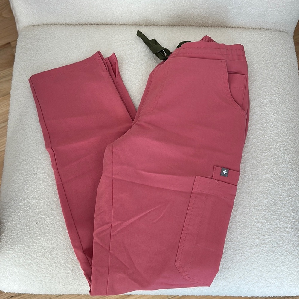 Scrub pant